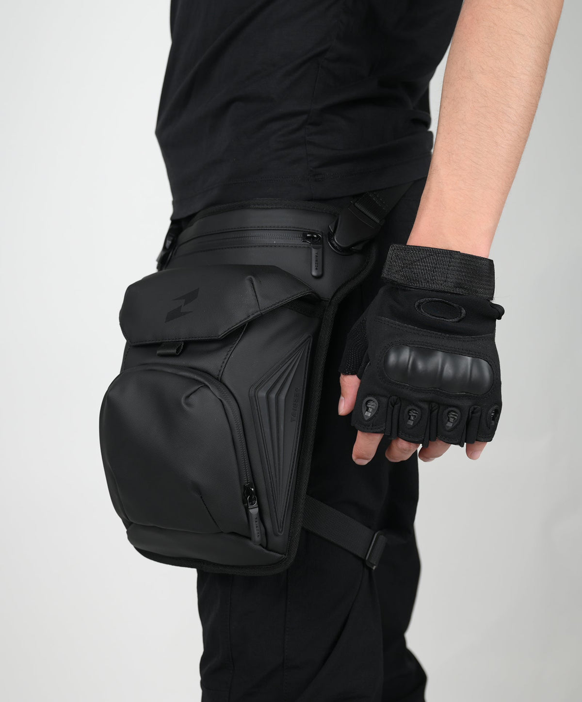 TAJEZZO N9 Leg Bag - 2L, Black